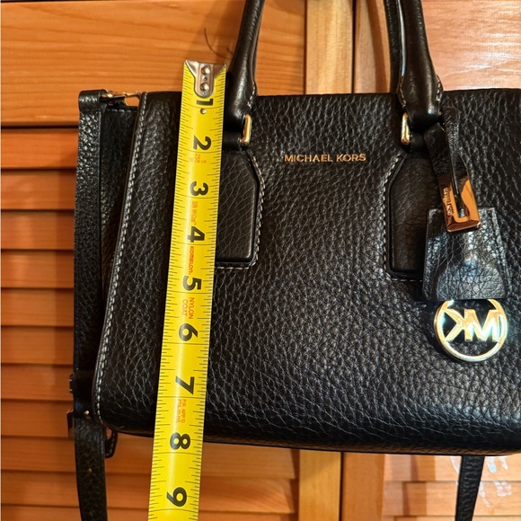 Michael Kors Handbags - Michael Kors Black Crossbody Bag